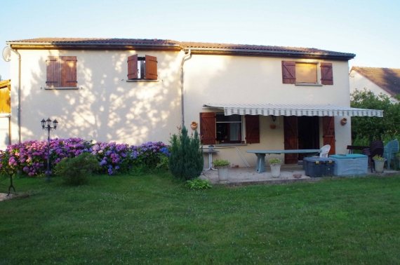 maison sur 1680m2 de terrain