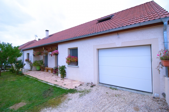 Maison 6 pieces sur 2 niveaux 185 m²