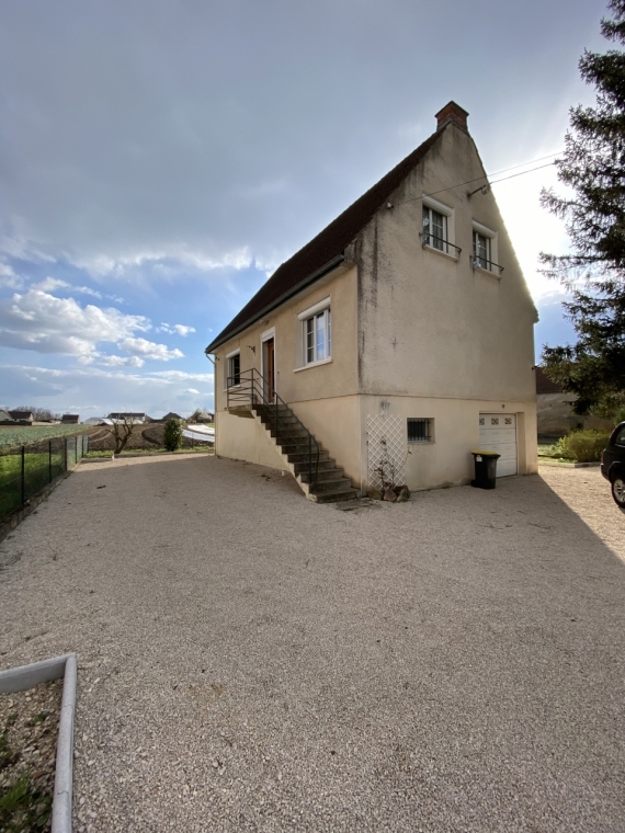 Maison de maitre 6 pieces sur sous-sol