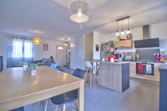 Maison 5 pièces de 85.19 m² RT 2012,