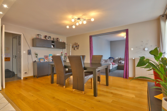 Appartement T4 de 94,67 m² au 6ème étage avec ascenseur 