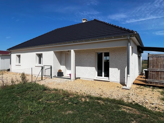 Maison RT 2012 Plein pied de 114 m²,