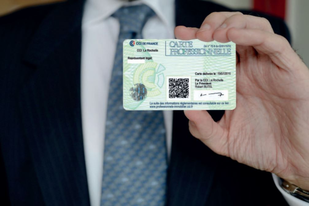 « Carte, attestation et honoraires », Me Caroline Dubuis Talayrach, avocat